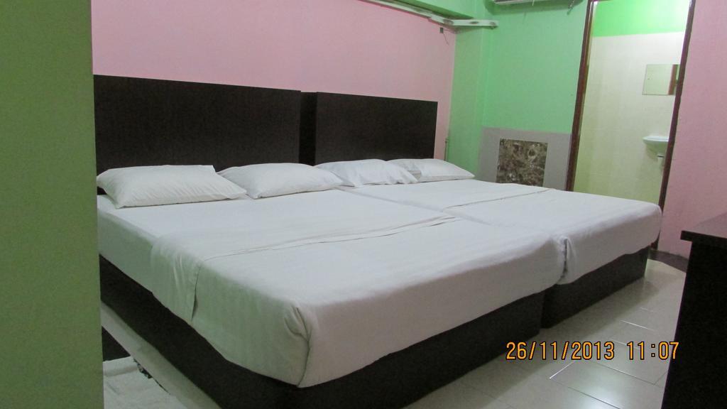 Hotel Pudu 88 @ China Town Kuala Lumpur Habitación foto